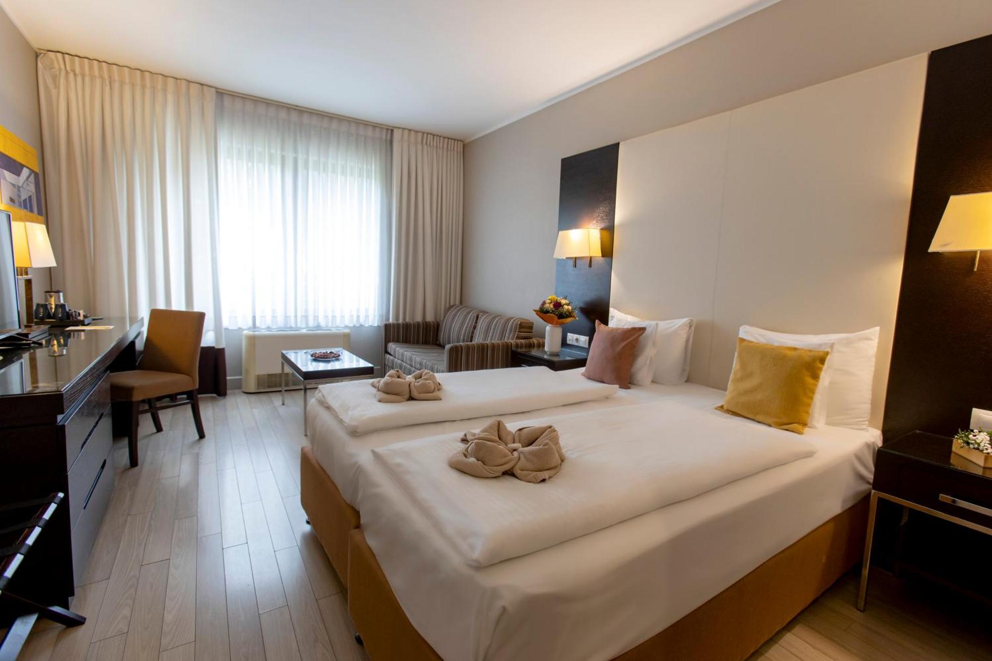 Lion'S Garden Hotel Budapest Exterior photo