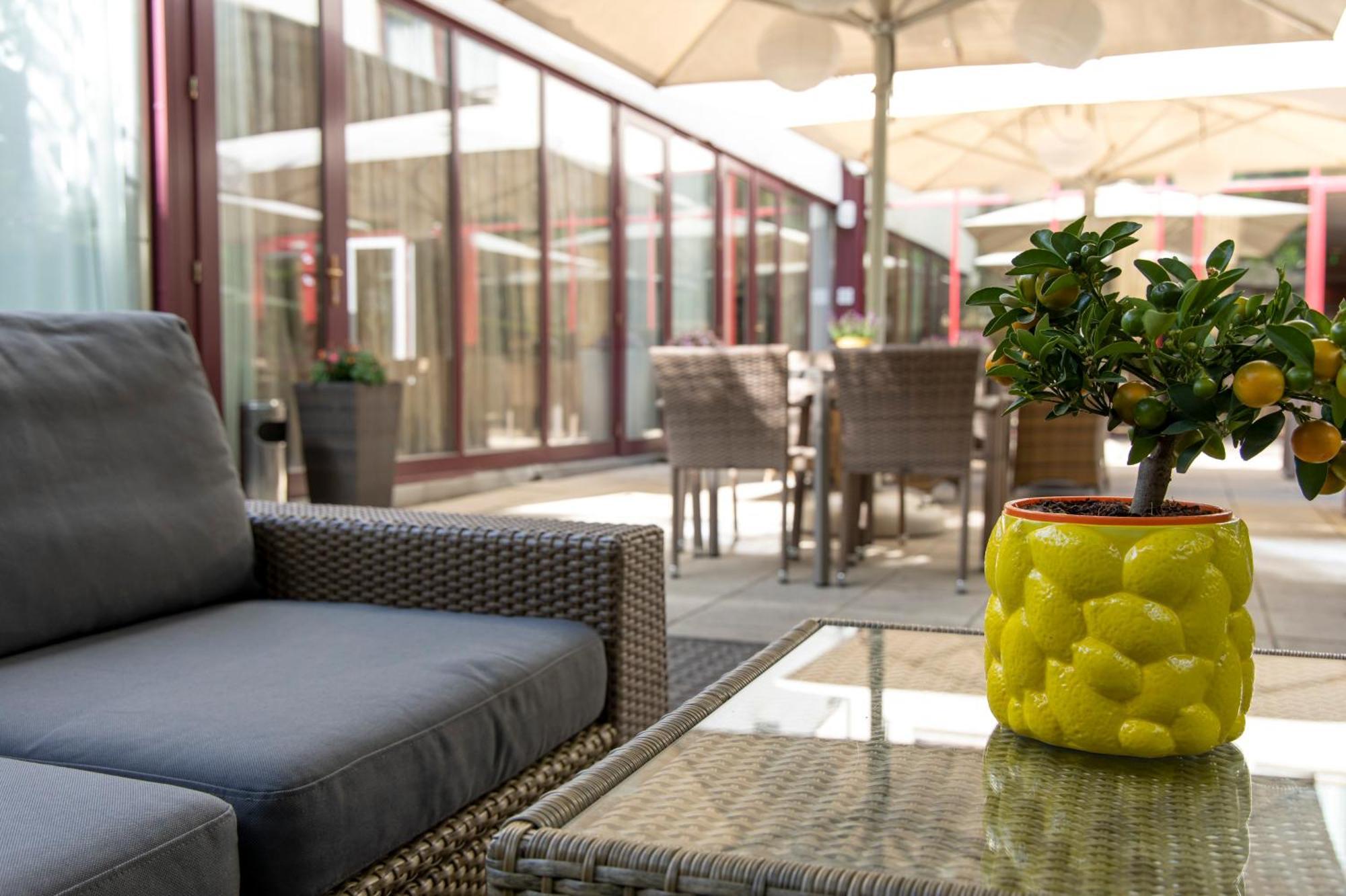 Lion'S Garden Hotel Budapest Exterior photo